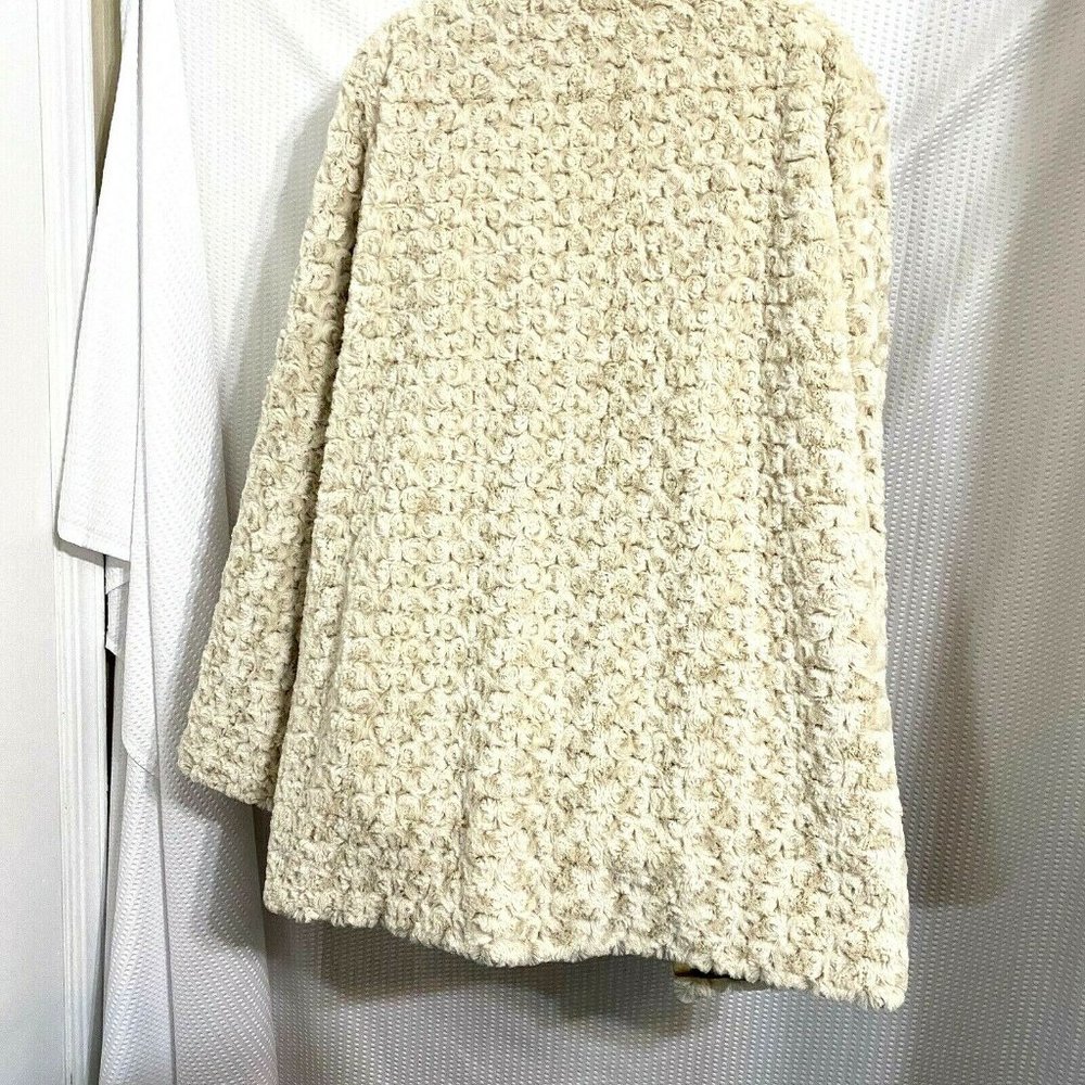Dennis Basso Cream Faux-Fur Coat Textured Rosette - Picture 5 of 7